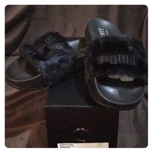 PUMA LEADCAT FENTY BLACK SLIDES